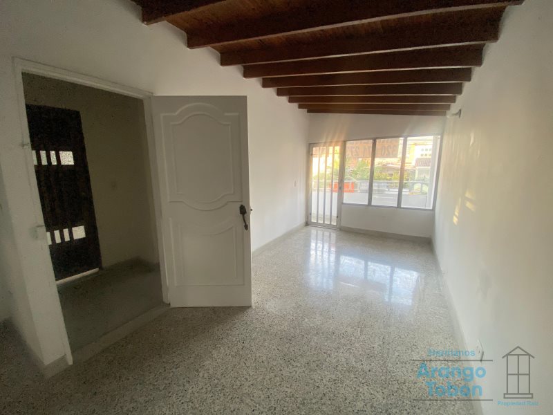 Apartamento en Arriendo en Laureles