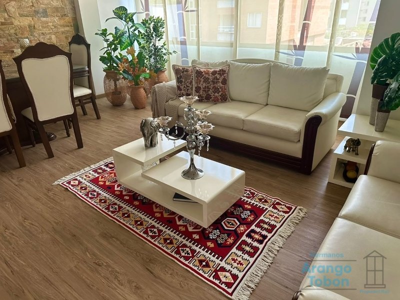 Apartamento en Venta en Laureles