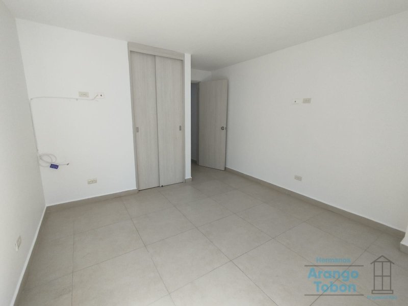 Apartaestudio en Arriendo en Laureles Nogal