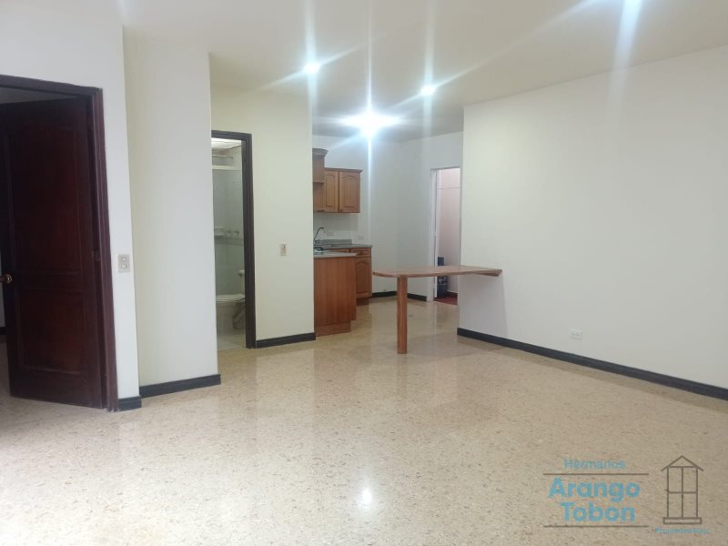 Apartaestudio en Arriendo en Laureles
