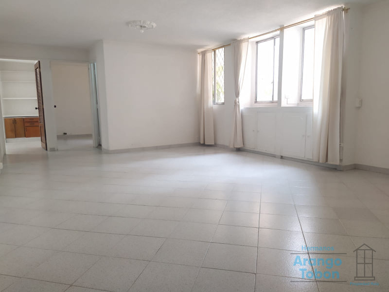 Apartamento en Arriendo en Laureles