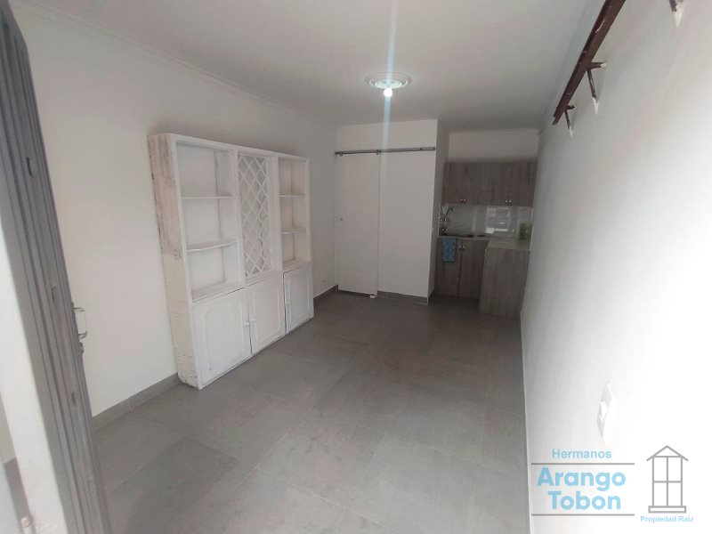Apartaestudio en Arriendo en San Joaquin