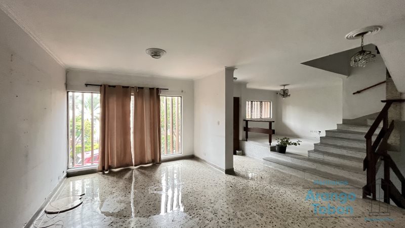 Casa en Venta en Laureles