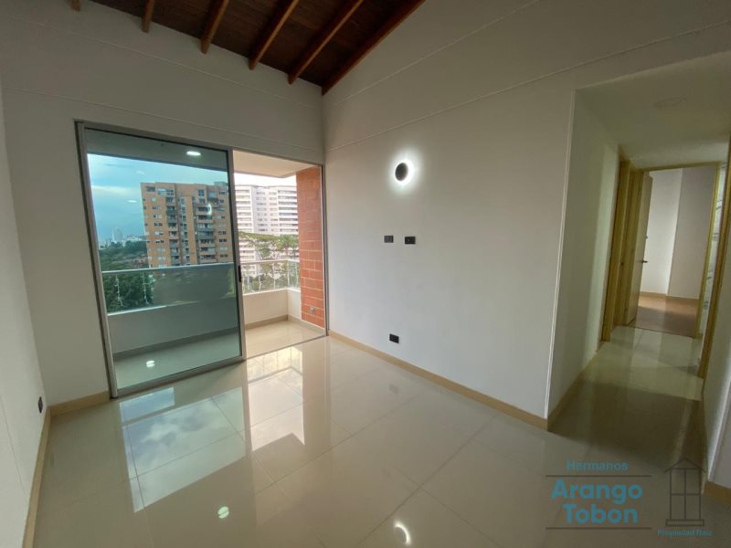 Apartamento en Arriendo en Loma Del Esmeraldal
