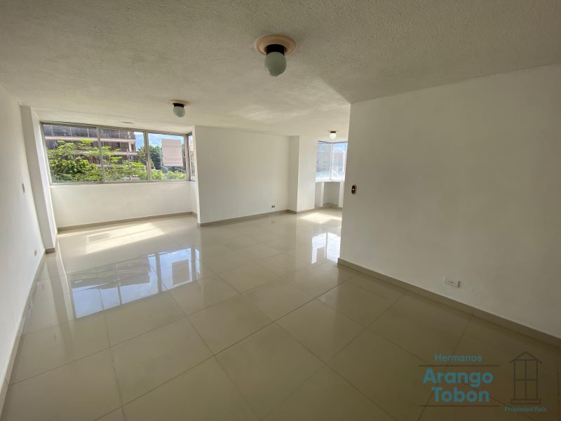 Apartamento en Arriendo en Conquistadores