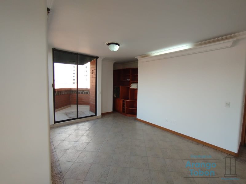 Apartamento en Arriendo en Conquistadores