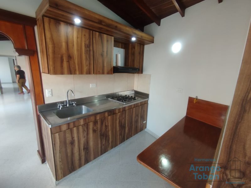 Apartamento en Ambos en Laureles