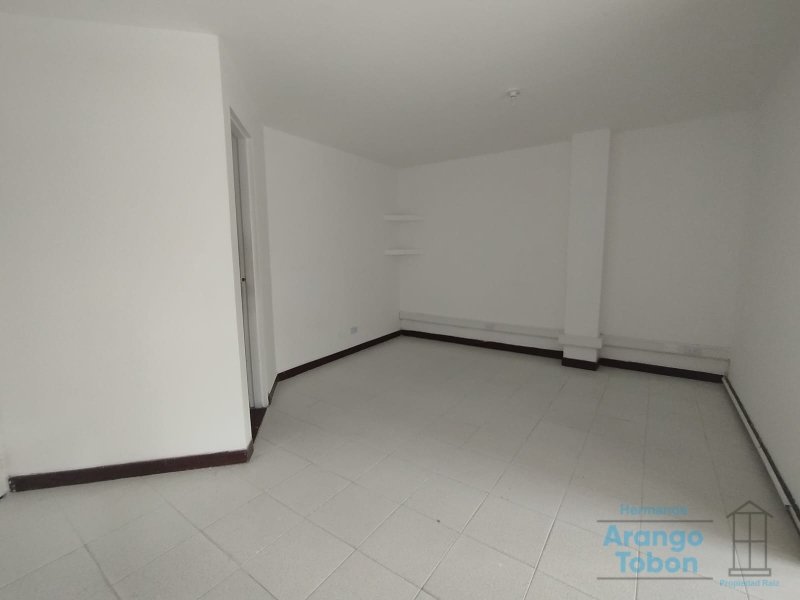 Oficina en Arriendo en Conquistadores