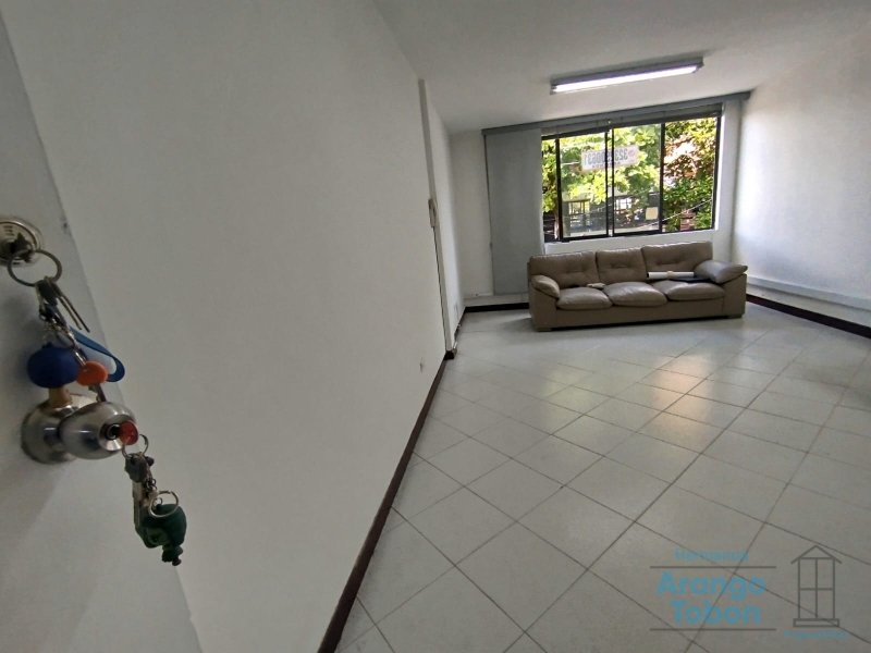 Oficina en Arriendo en Conquistadores