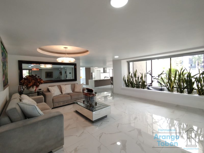 Apartamento en Arriendo en Los Balsos