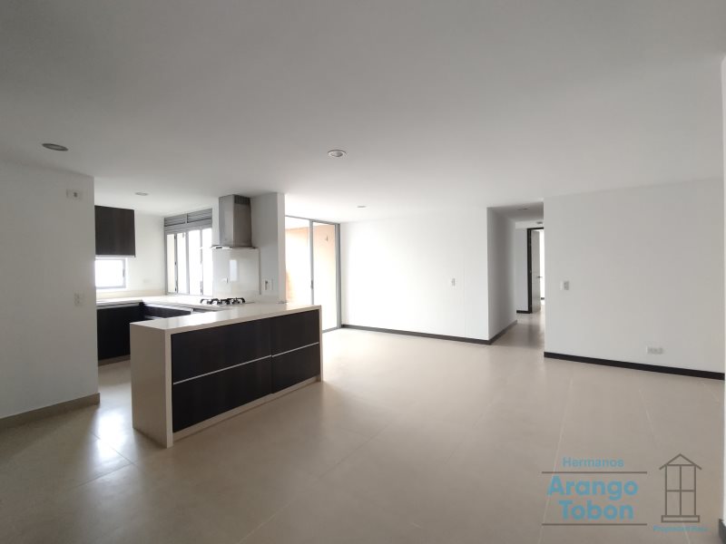 Apartamento en Arriendo en Loma Las Brujas