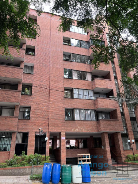 Apartamento en Venta en Laureles